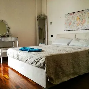 100 Viale Italia La Spezia